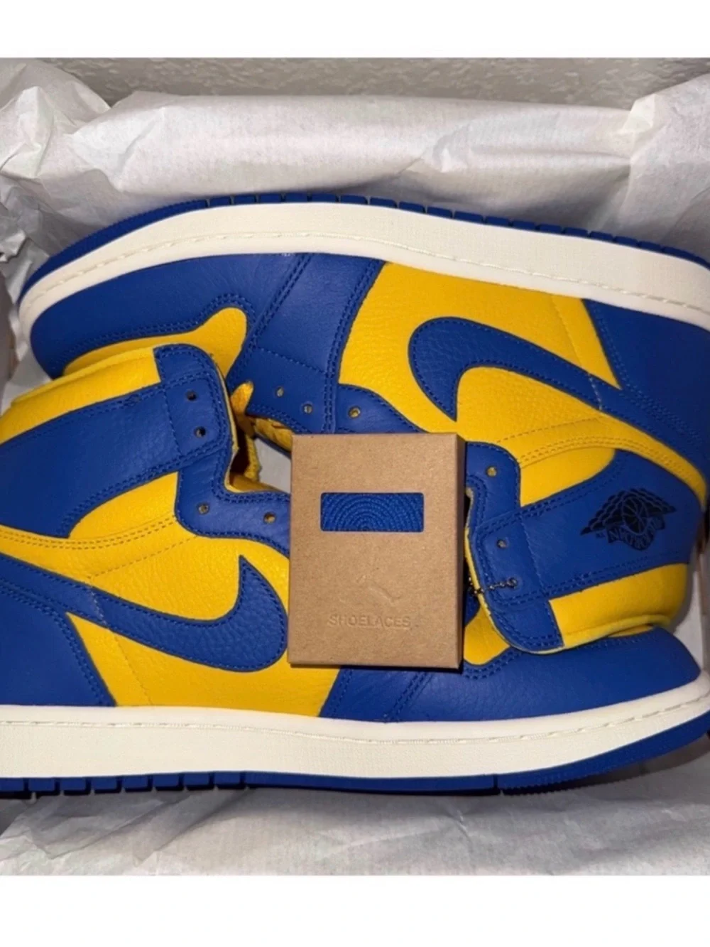 Nike Air Jordan 1 High Reverse Laney Sneakers in Blue and Yellow - Picture 9 of 9